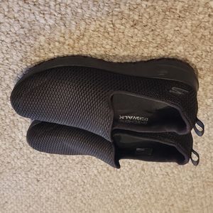 Slip on go walk sneakers